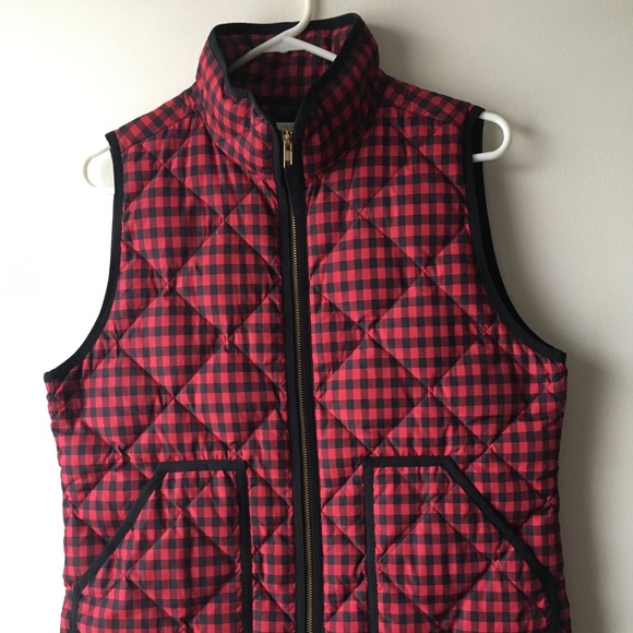 HP 1/18 J. CREW Buffalo Check Plaid Down Vest - Picture 3 of 8
